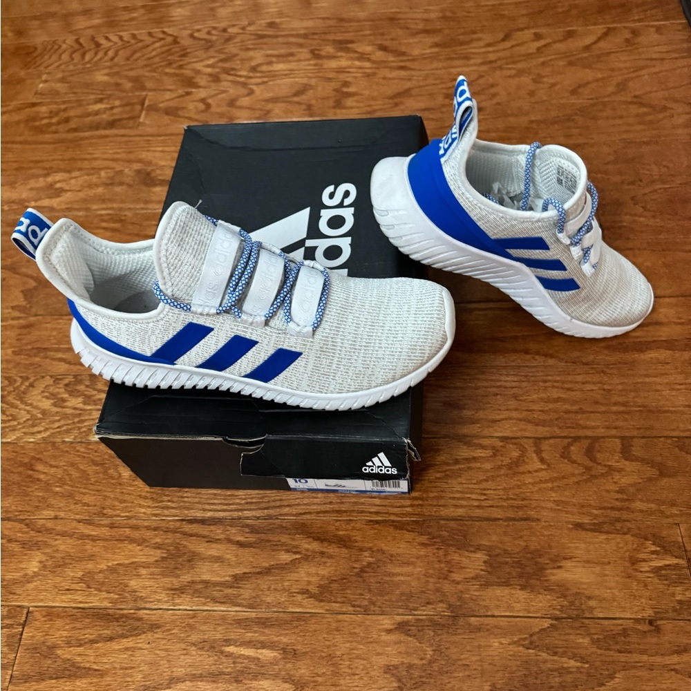 MENS ADIDAS KAPTIR SHOES FOR SALE SIZE 10!! BRAND NEW CONDITION,COMFORTABLE!